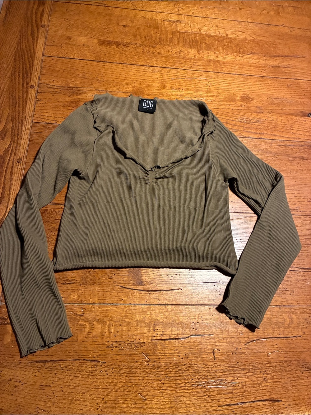 BDG Olive Green Ribbed Lettuce-Edge Long Sleeve Crop Top
